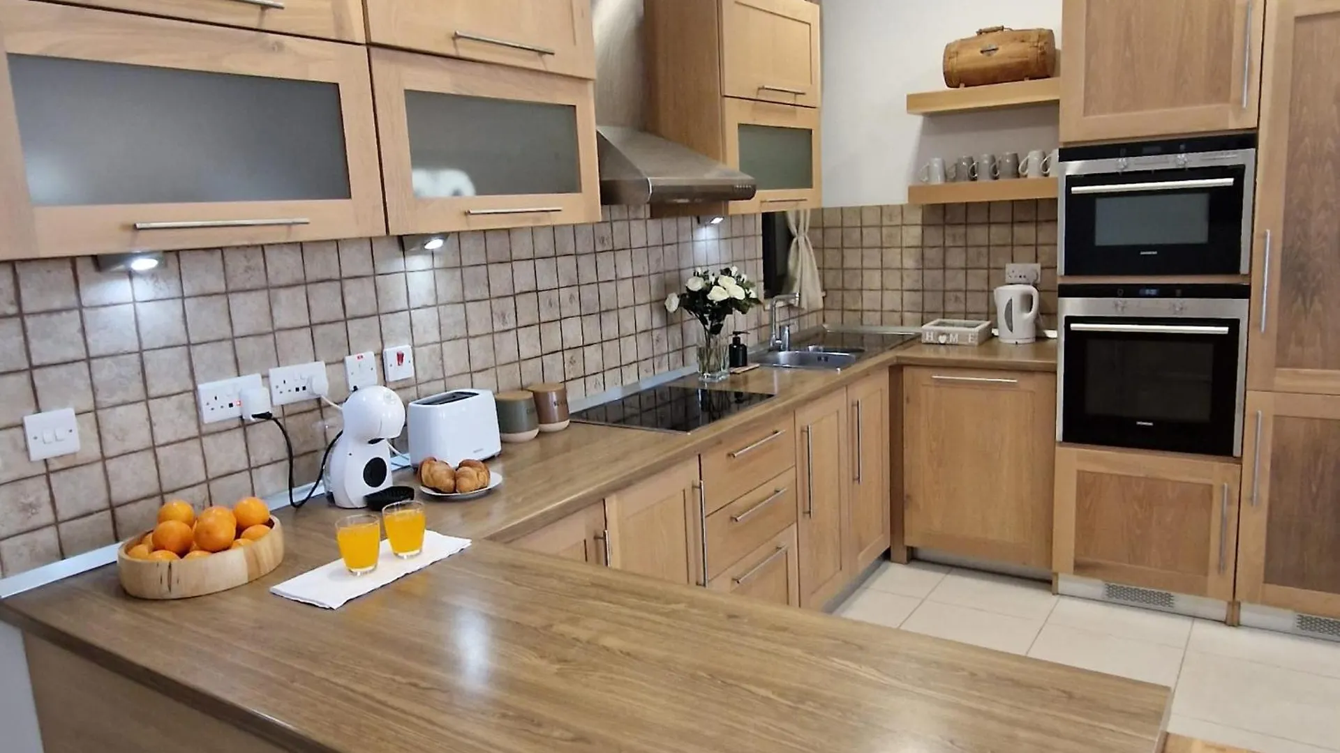 St Julians Cute Holiday Apartment With Side Seaview Saint Julian's 몰타