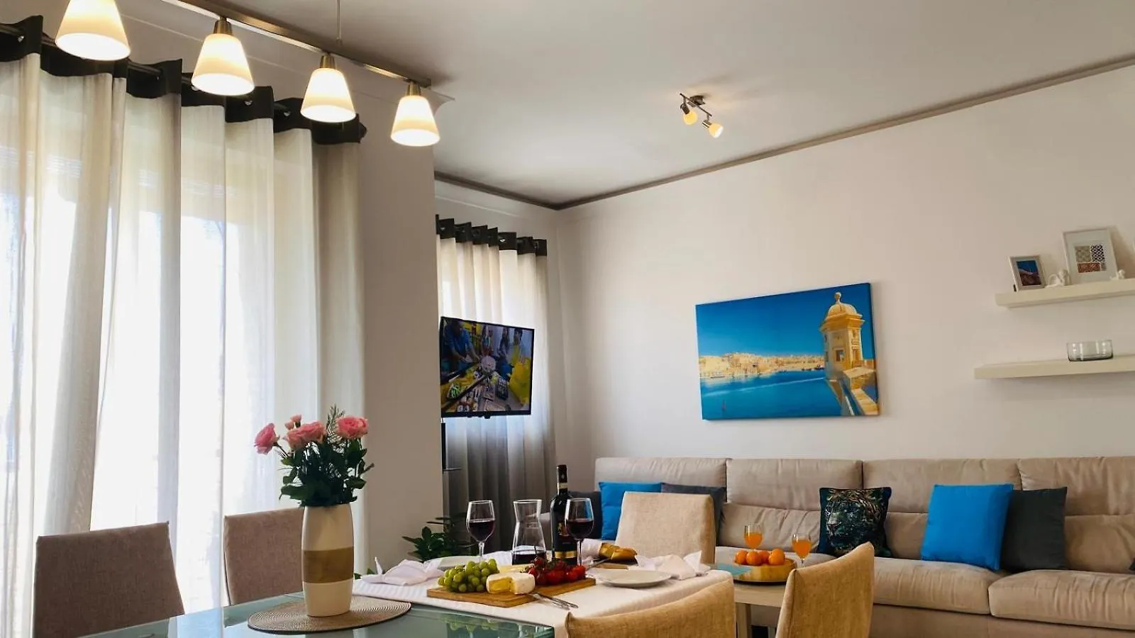 St Julians Cute Holiday Apartment With Side Seaviewの連絡先